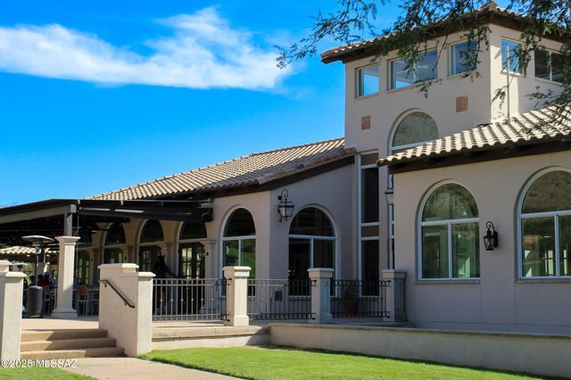 5202 N Spring View Drive, Tucson, AZ 85749