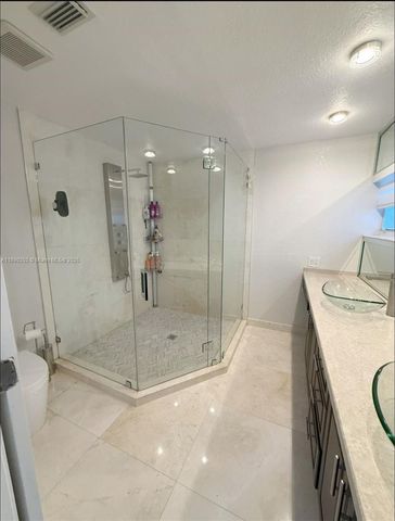 16841 NW 80th Ct, Miami Lakes, FL 33016