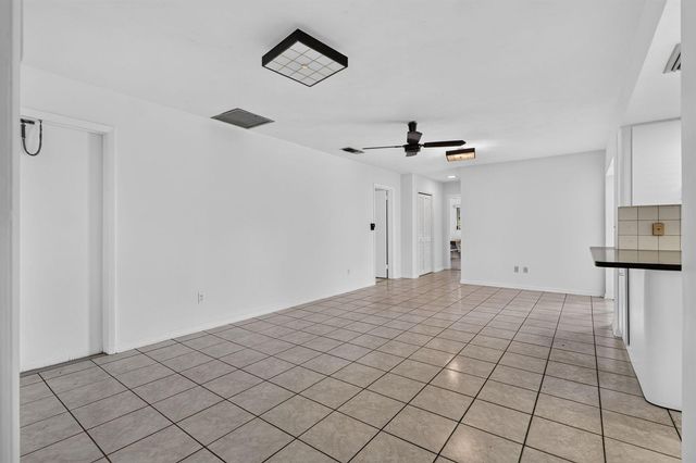 842 Fathom Road W, North Palm Beach, FL 33408
