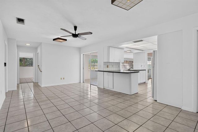 842 Fathom Road W, North Palm Beach, FL 33408