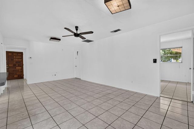 842 Fathom Road W, North Palm Beach, FL 33408