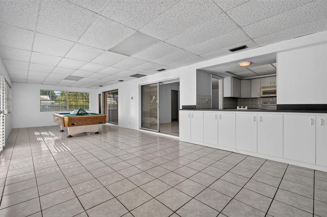 842 Fathom Road W, North Palm Beach, FL 33408
