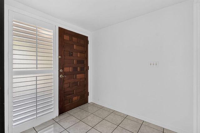 842 Fathom Road W, North Palm Beach, FL 33408