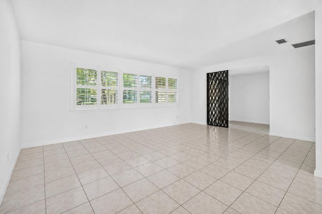 842 Fathom Road W, North Palm Beach, FL 33408