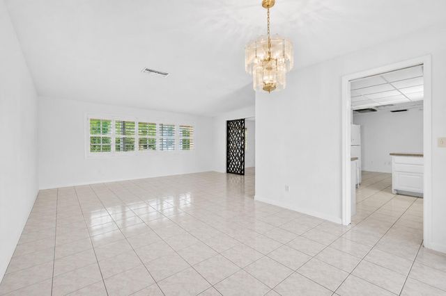 842 Fathom Road W, North Palm Beach, FL 33408