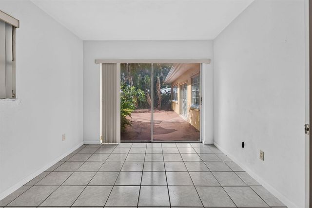 842 Fathom Road W, North Palm Beach, FL 33408