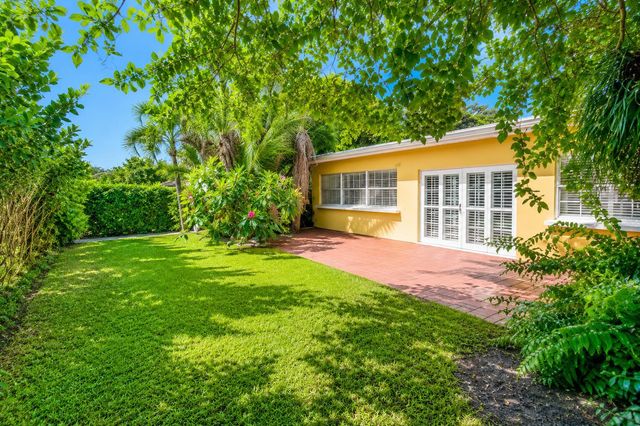 842 Fathom Road W, North Palm Beach, FL 33408