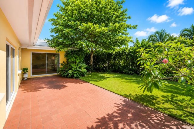 842 Fathom Road W, North Palm Beach, FL 33408