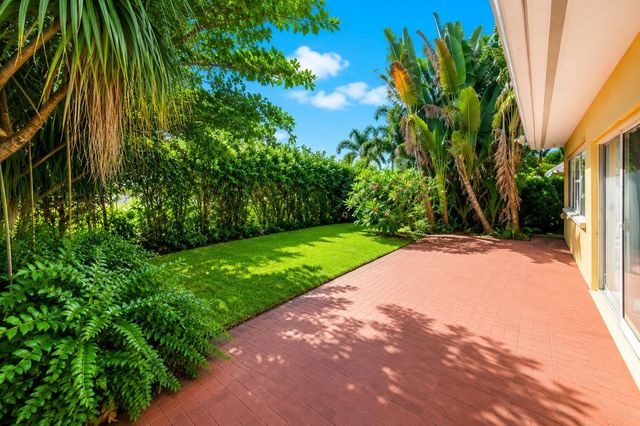 842 Fathom Road W, North Palm Beach, FL 33408