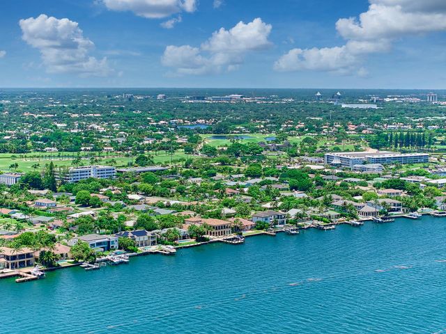 842 Fathom Road W, North Palm Beach, FL 33408