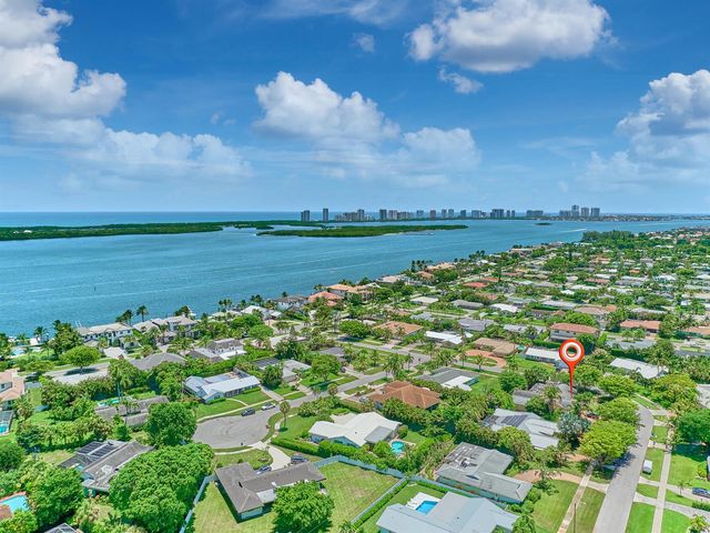 842 Fathom Road W, North Palm Beach, FL 33408