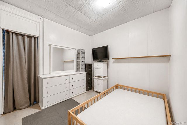 84 Autumn Avenue, Brooklyn, NY 11208