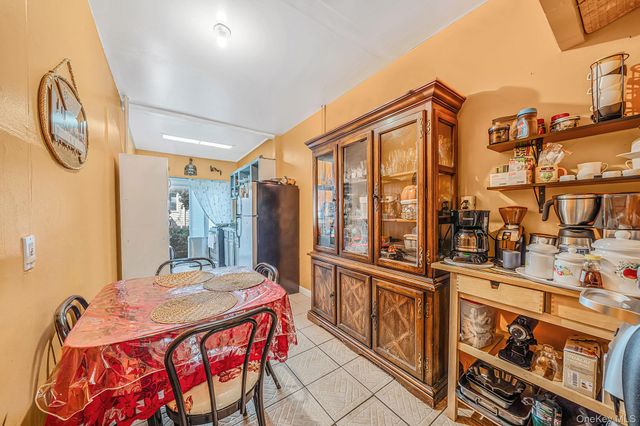 84 Autumn Avenue, Brooklyn, NY 11208