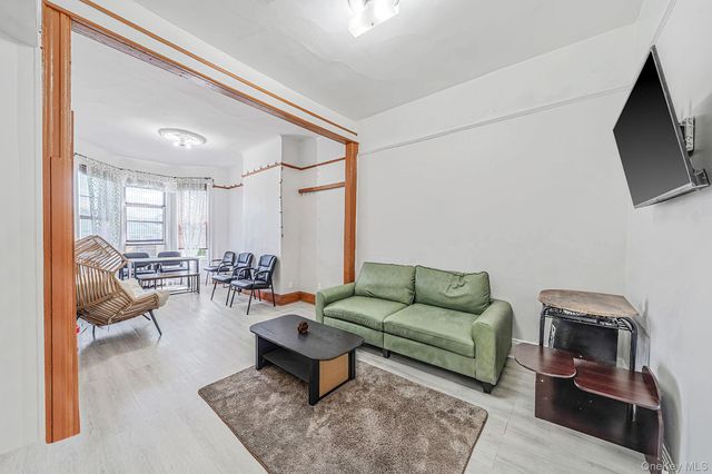 84 Autumn Avenue, Brooklyn, NY 11208