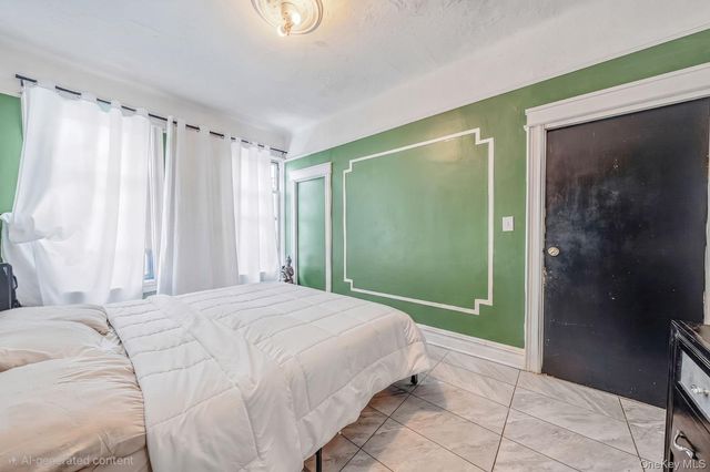84 Autumn Avenue, Brooklyn, NY 11208