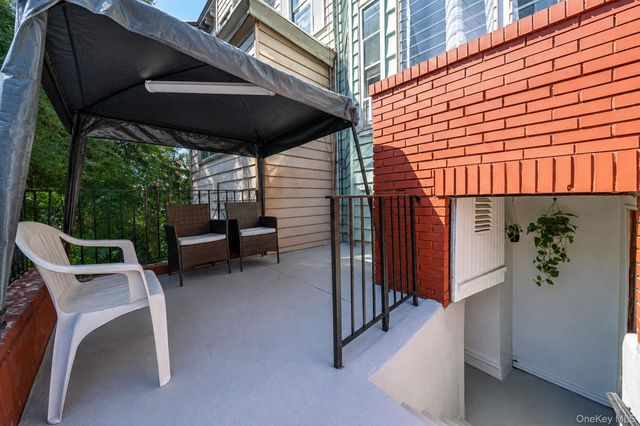 84 Autumn Avenue, Brooklyn, NY 11208