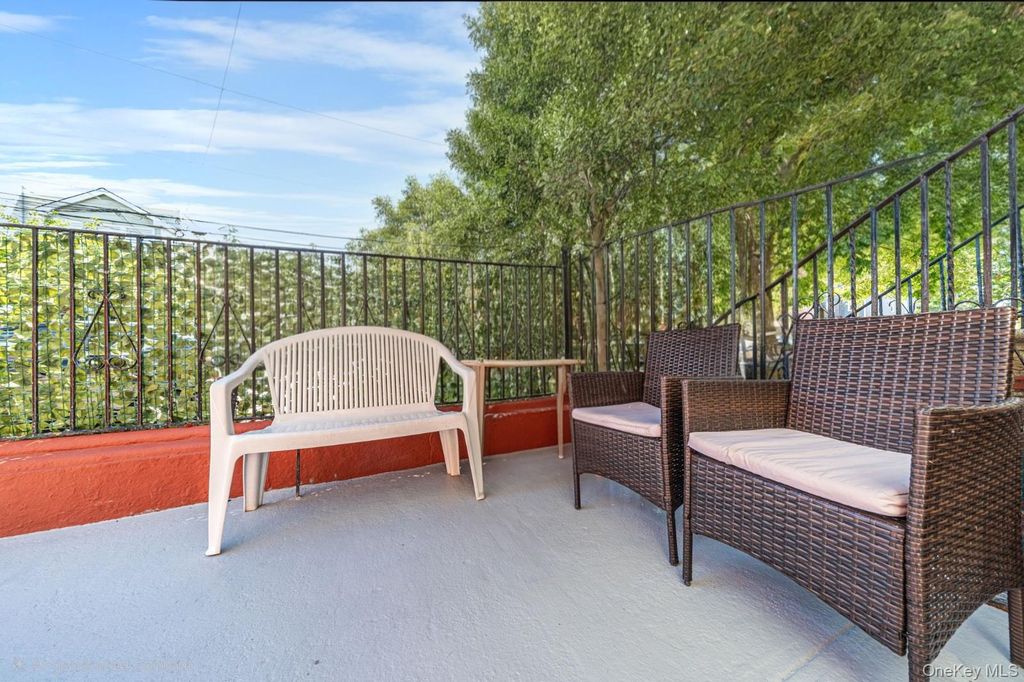 84 Autumn Avenue, Brooklyn, NY 11208 — photo 4
