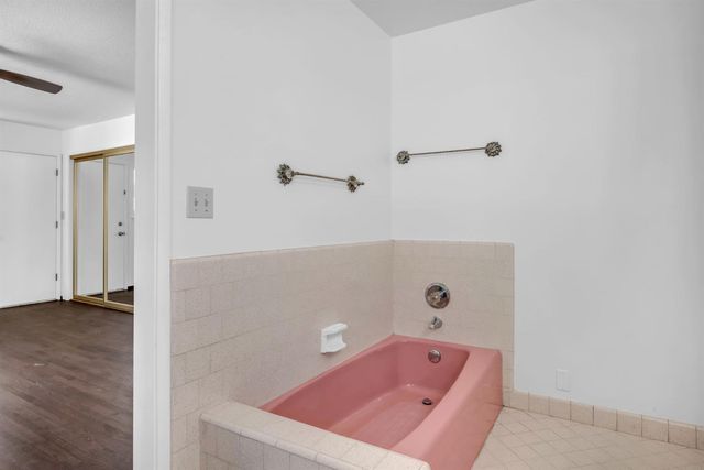 944 47th St, Sacramento, CA 95819