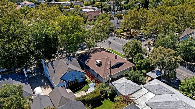 944 47th St, Sacramento, CA 95819