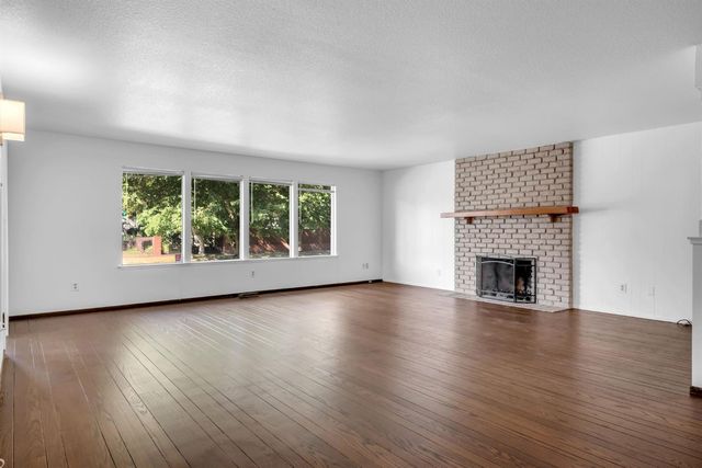 944 47th St, Sacramento, CA 95819