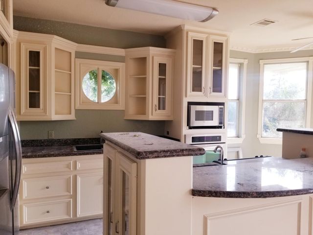12523 Lakeview Drive, Montgomery, TX 77356