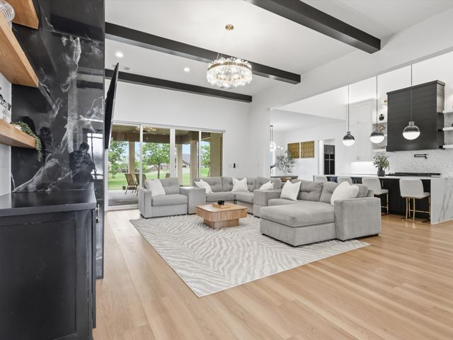 324 Charlie Joseph Drive, Van Alstyne, TX 75495