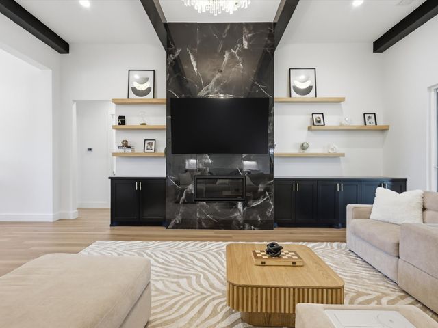 324 Charlie Joseph Drive, Van Alstyne, TX 75495