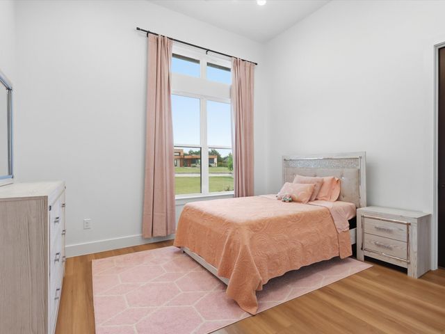 324 Charlie Joseph Drive, Van Alstyne, TX 75495
