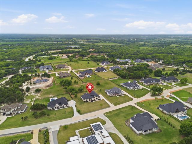 324 Charlie Joseph Drive, Van Alstyne, TX 75495