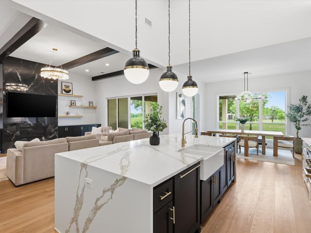 324 Charlie Joseph Drive, Van Alstyne, TX 75495