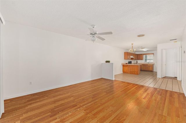 11191 SE 55TH AVENUE ROAD 401, Belleview, FL 34420