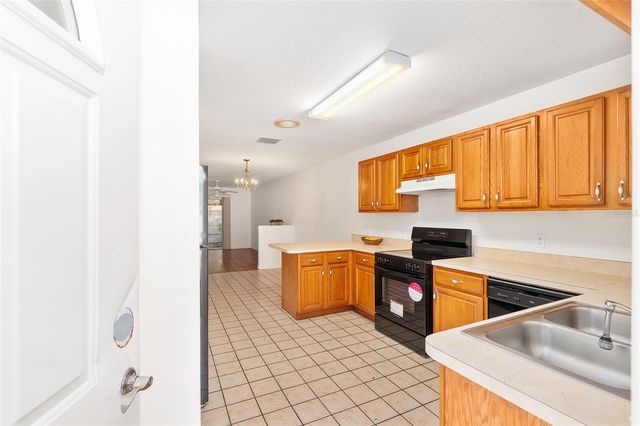 11191 SE 55TH AVENUE ROAD 401, Belleview, FL 34420