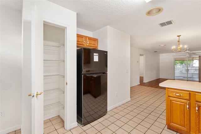 11191 SE 55TH AVENUE ROAD 401, Belleview, FL 34420