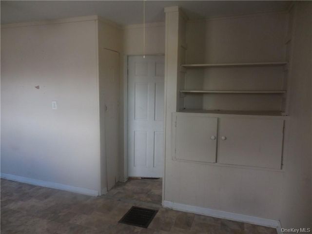 10 Edmunds Lane A, Pine Bush, NY 12566