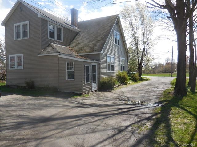 10 Edmunds Lane A, Pine Bush, NY 12566