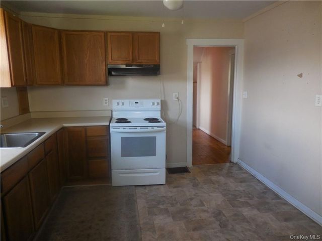 10 Edmunds Lane A, Pine Bush, NY 12566