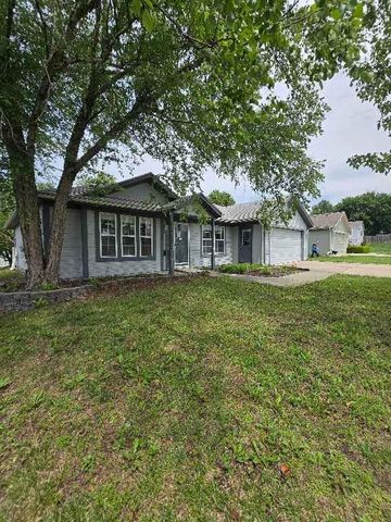 1208 Aspen Drive, Greenwood, MO 64034
