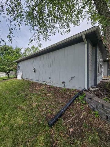 1208 Aspen Drive, Greenwood, MO 64034