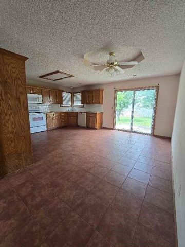 1208 Aspen Drive, Greenwood, MO 64034