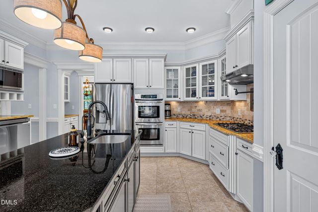 691 Hawthorne Place, Creedmoor, NC 27522