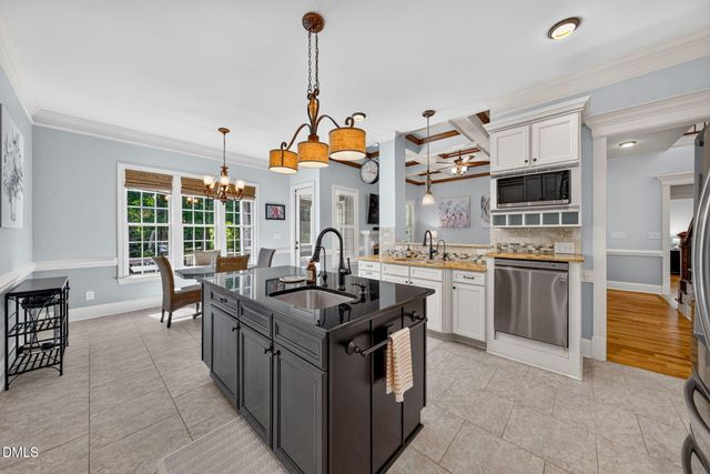 691 Hawthorne Place, Creedmoor, NC 27522