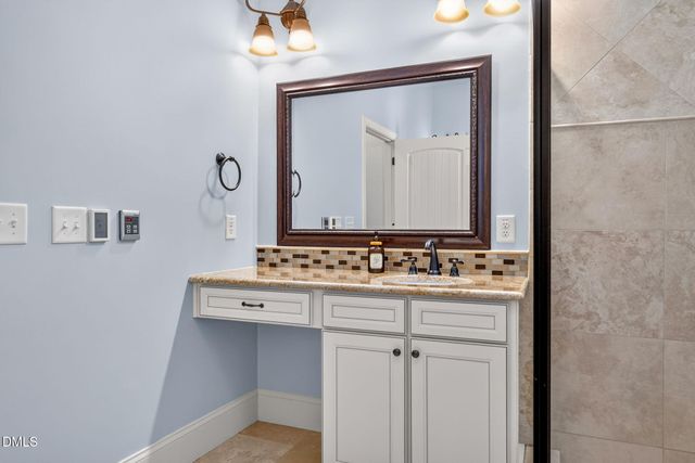 691 Hawthorne Place, Creedmoor, NC 27522