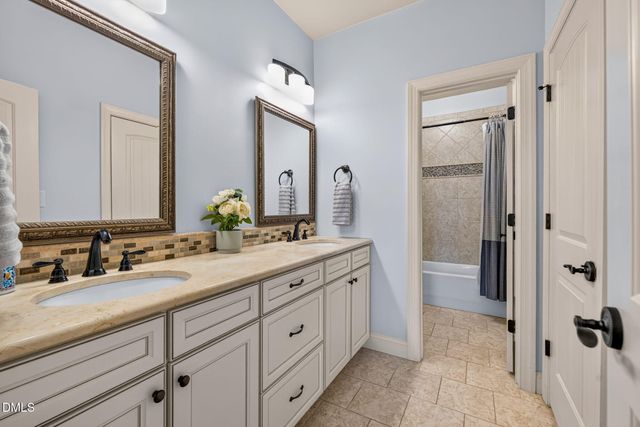 691 Hawthorne Place, Creedmoor, NC 27522