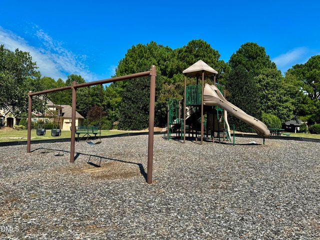691 Hawthorne Place, Creedmoor, NC 27522