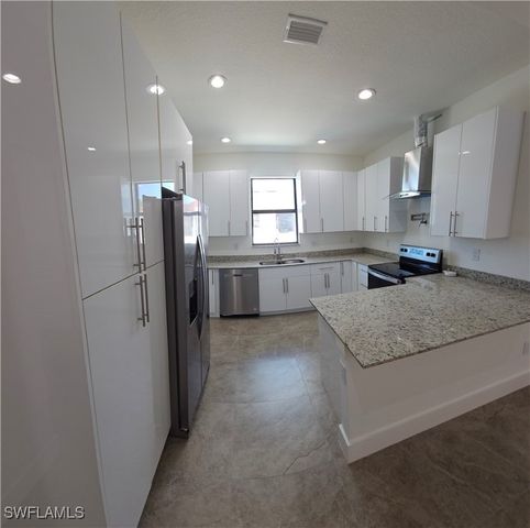 3413 NW 18th ST, Cape Coral, FL 33993