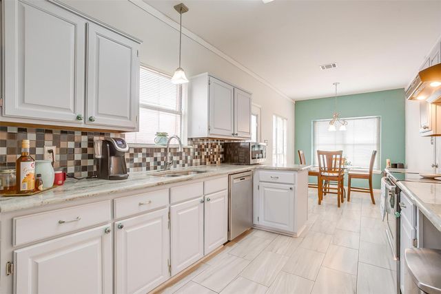 1709 Circle Creek Drive, Lewisville, TX 75067