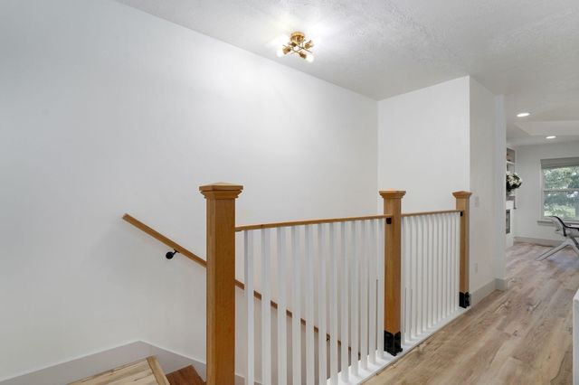 8592 W Farm Road 104, Willard, MO 65781