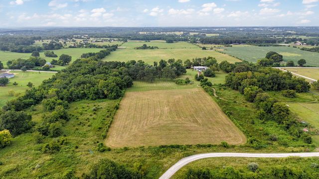 8592 W Farm Road 104, Willard, MO 65781