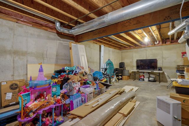 8592 W Farm Road 104, Willard, MO 65781