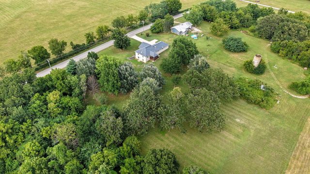8592 W Farm Road 104, Willard, MO 65781